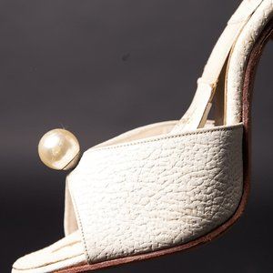 1950s White Pearl Metal Heel Spring-o-lators Heels Shoes